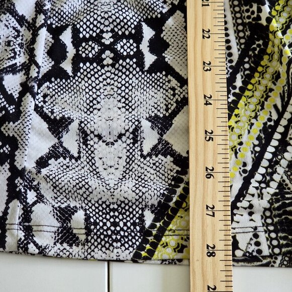 JM Collection Tunic Top Women M Multicolor 3/4 Sleeve V Neck Geo Snake Print 90s - Picture 11 of 14